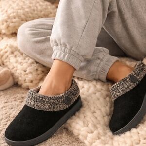 Clarks NEW Nikki Hygge Faux Fur Cozy Knit Collar Clog 7M